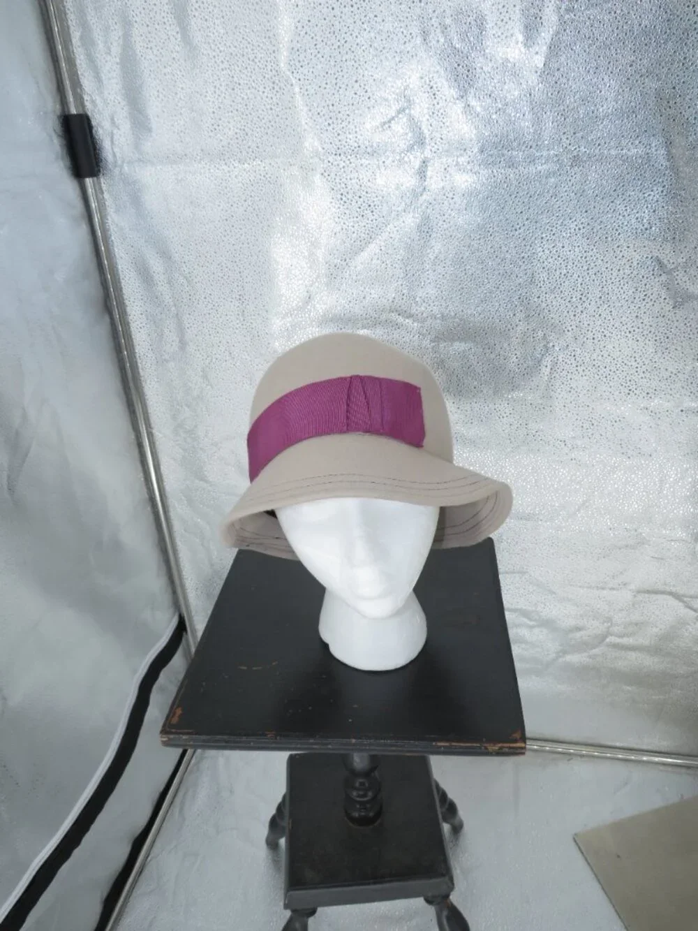 ALBERTUS SWANEPOEL TARGET Wool Cloche Hat Beige Purple Ribbon Size OSFM Womens